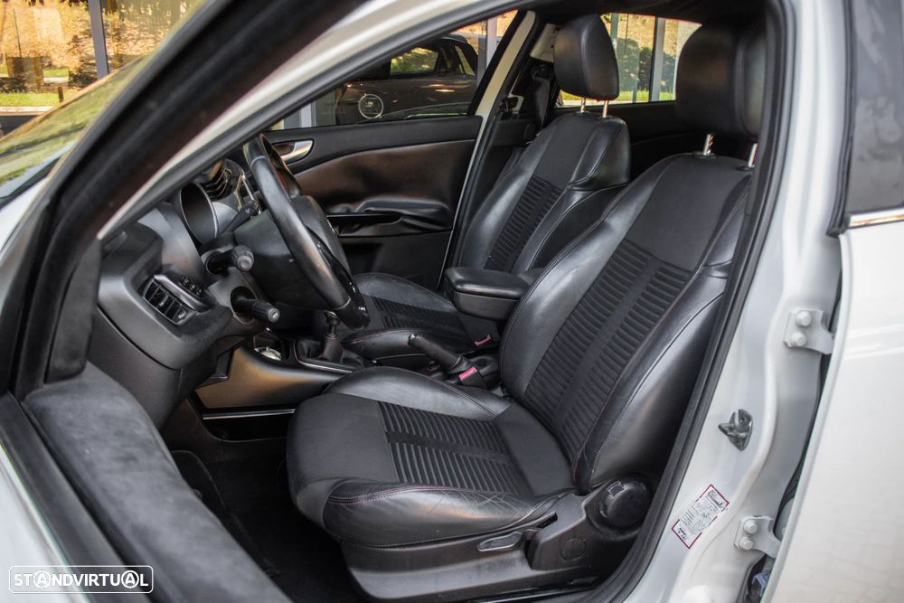 Alfa Romeo Giulietta 1.6 JTDM Distinctive - 21