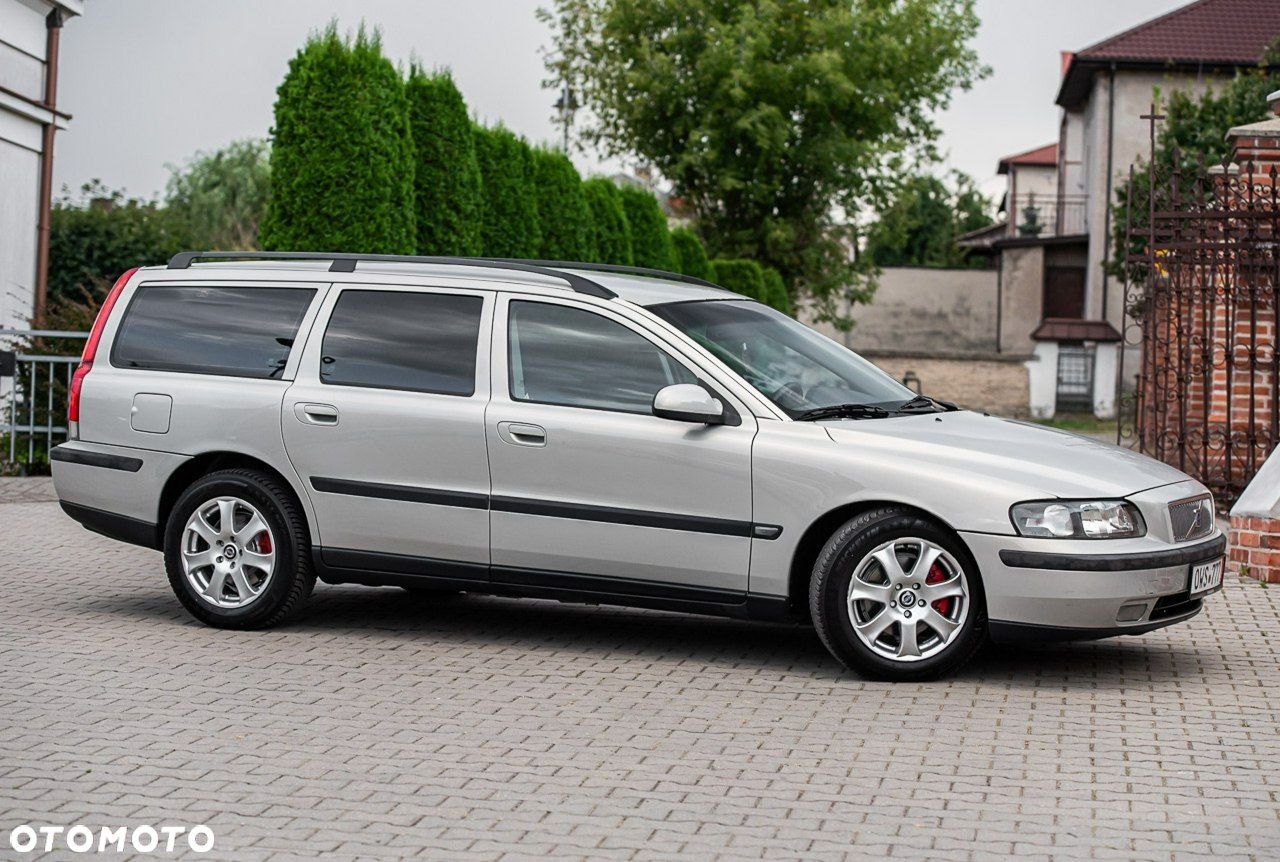 Volvo V70 2.4 Premium - 18