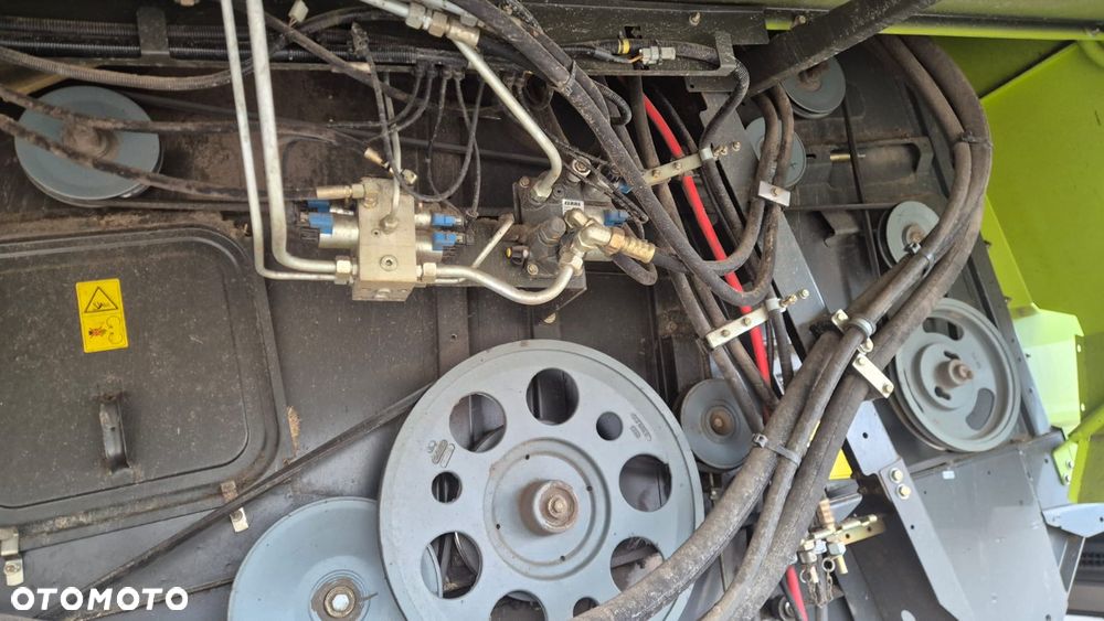 Claas Tucano 320 - 6