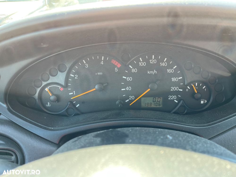 Ford Focus 1.8TD - 6