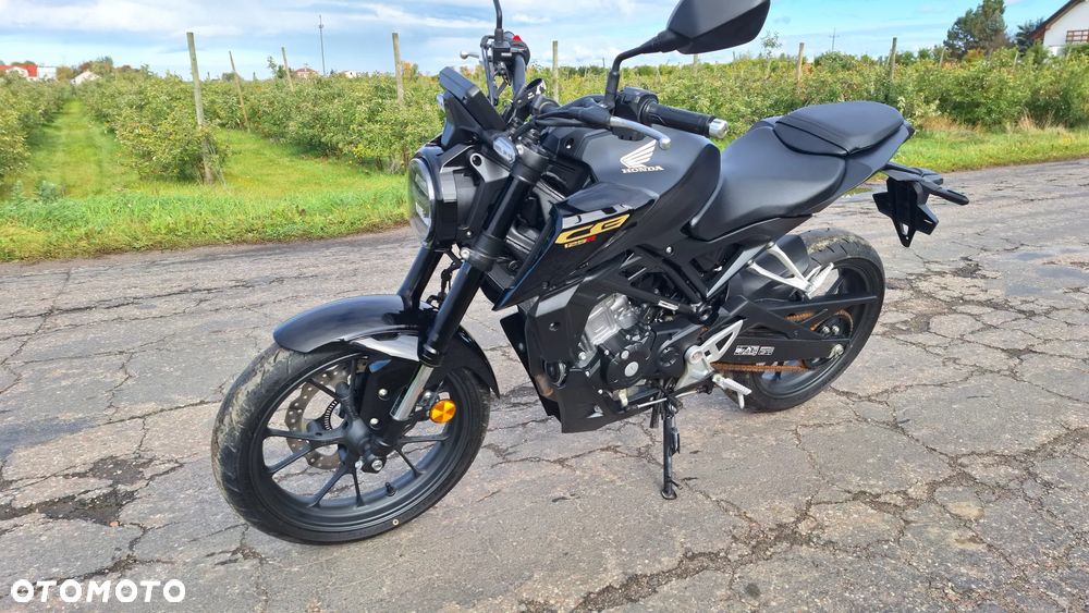 Honda CB - 10