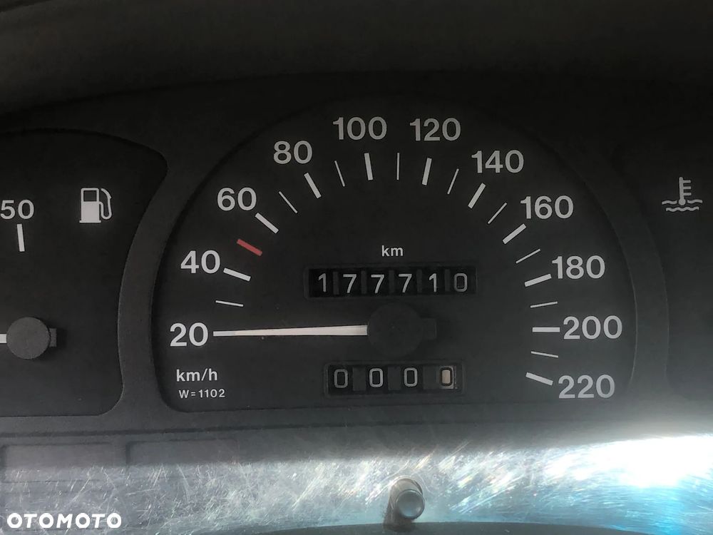 Opel Astra 1.4 GL - 4