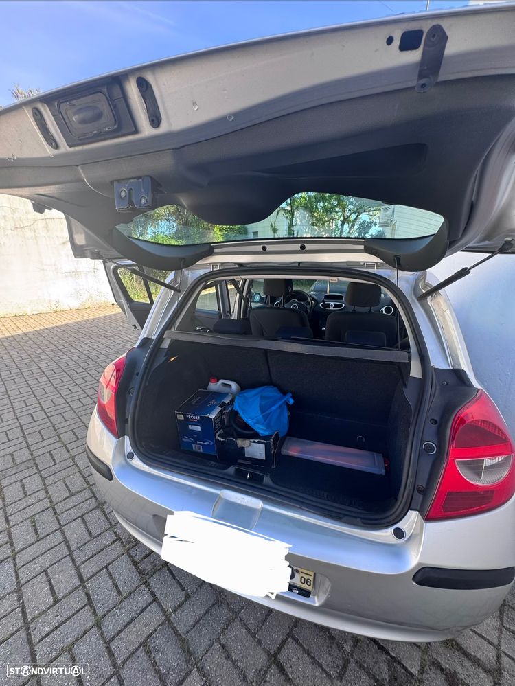 Renault Clio 1.4 16V Dynamique Luxe - 15