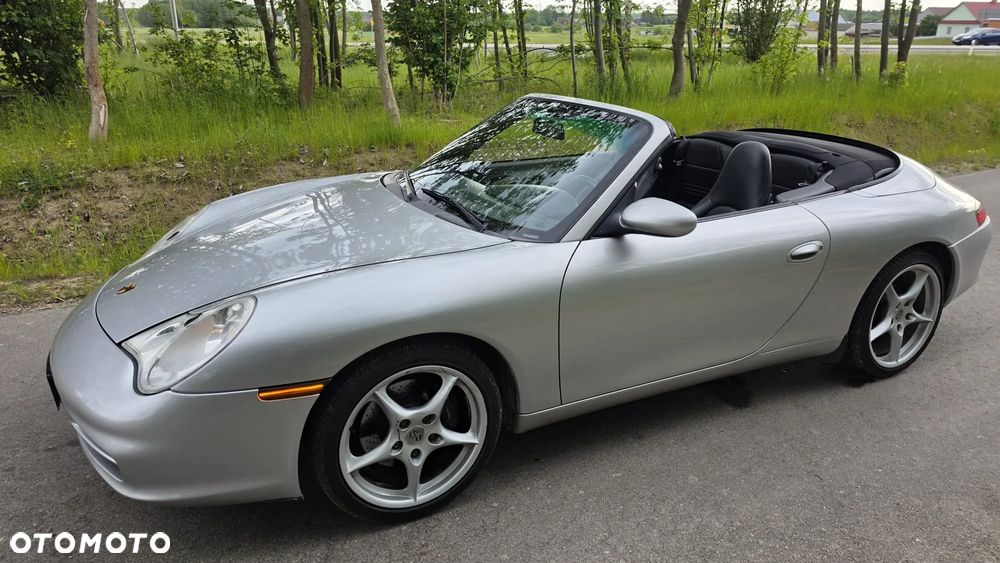 Porsche 911 Carrera - 13