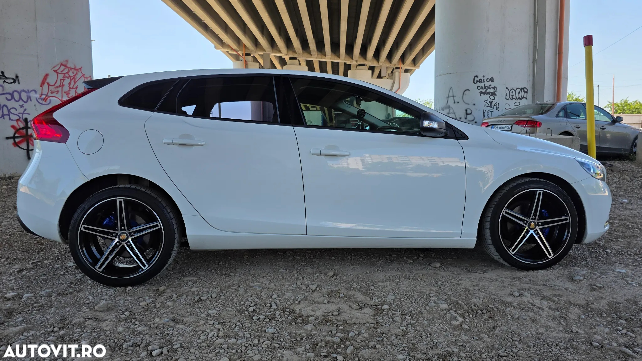 Volvo V40 D2 ECO Kinetic - 18