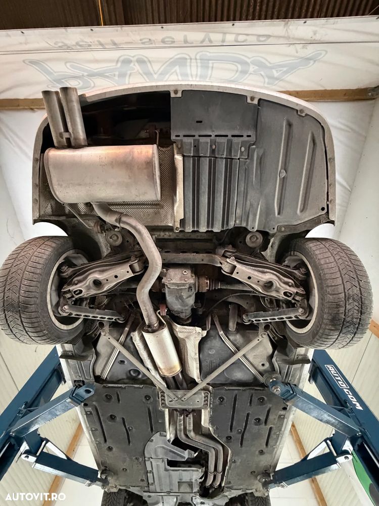 BMW Seria 3 325i - 20