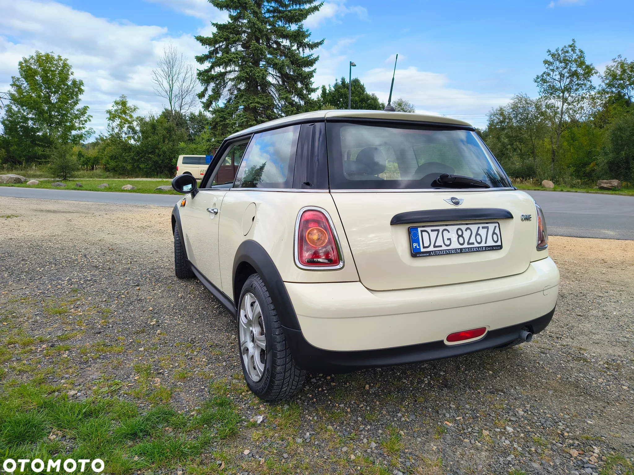 MINI ONE Standard - 19