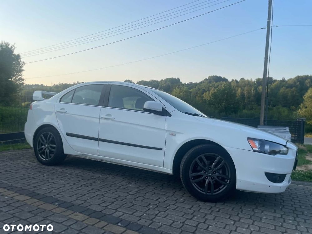 Mitsubishi Lancer 1.6 Invite - 7