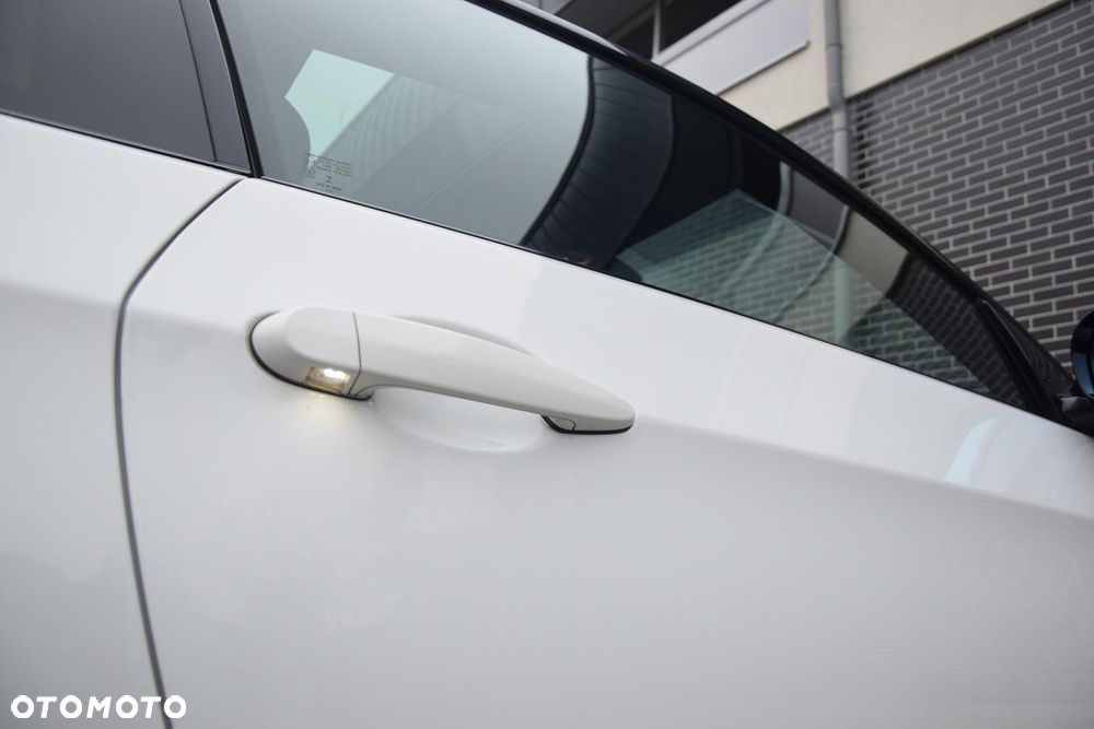 BMW Seria 3 320d - 19