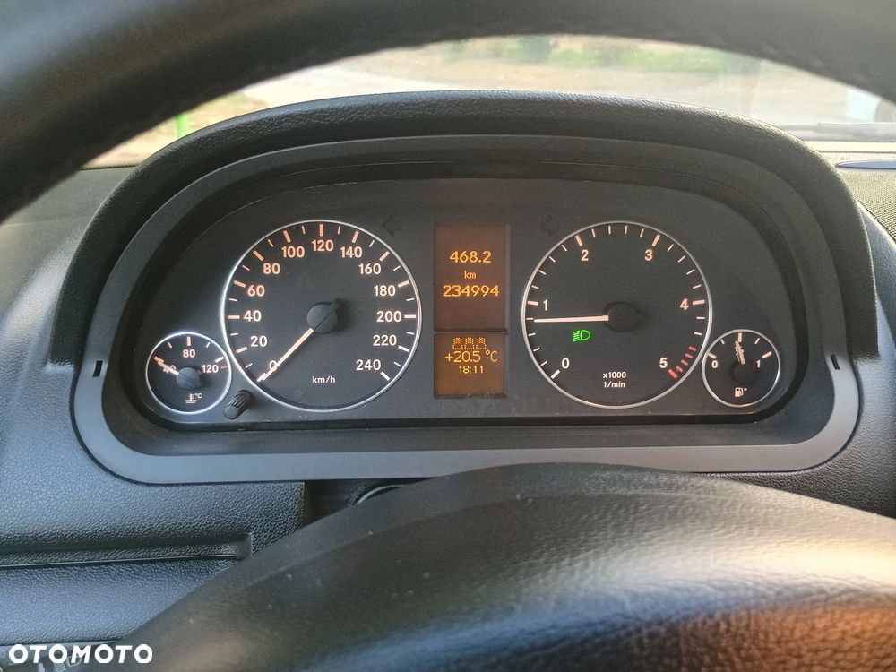 Mercedes-Benz Klasa A 200 CDI Avantgarde - 22