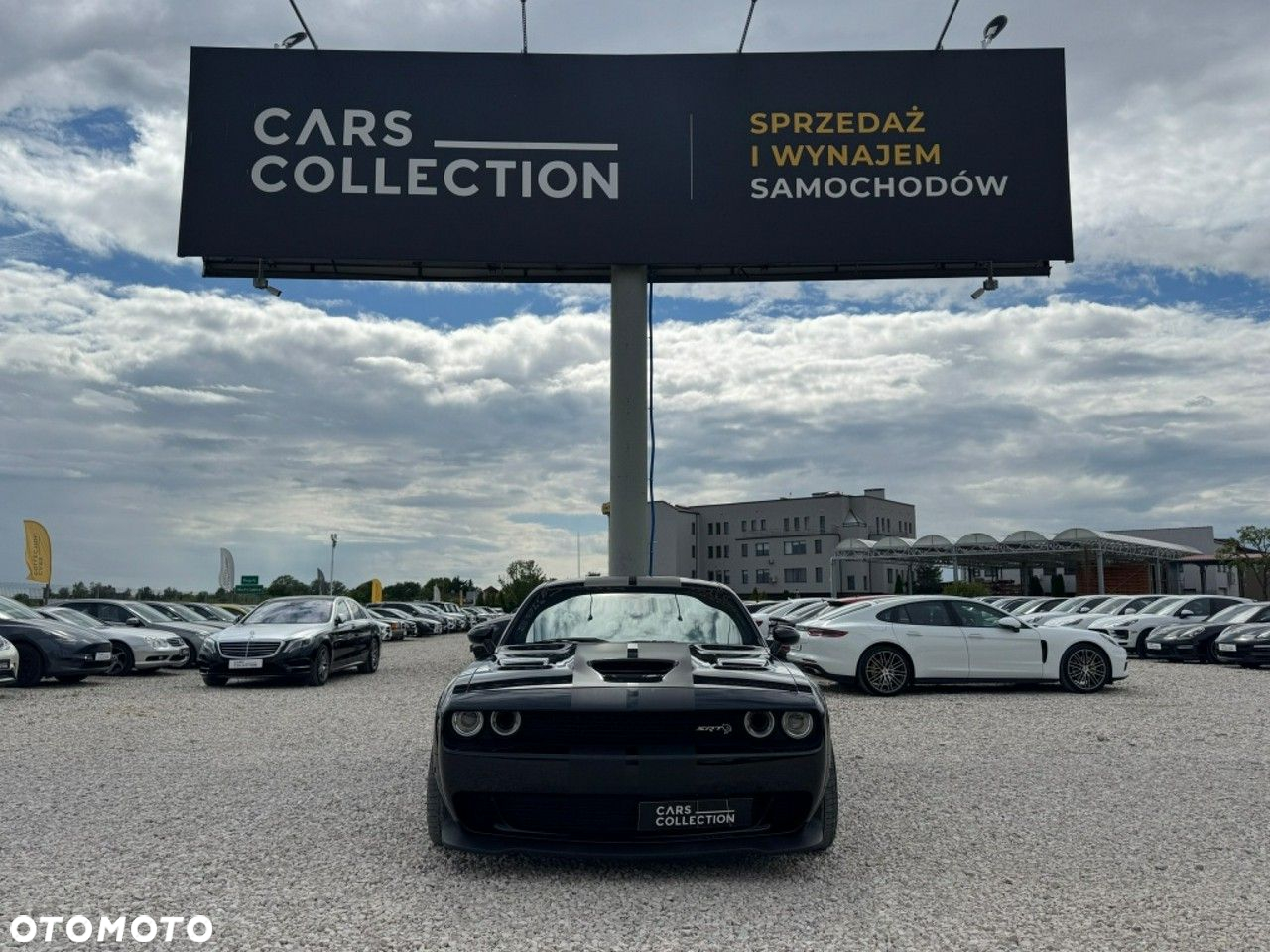 Dodge Challenger - 19