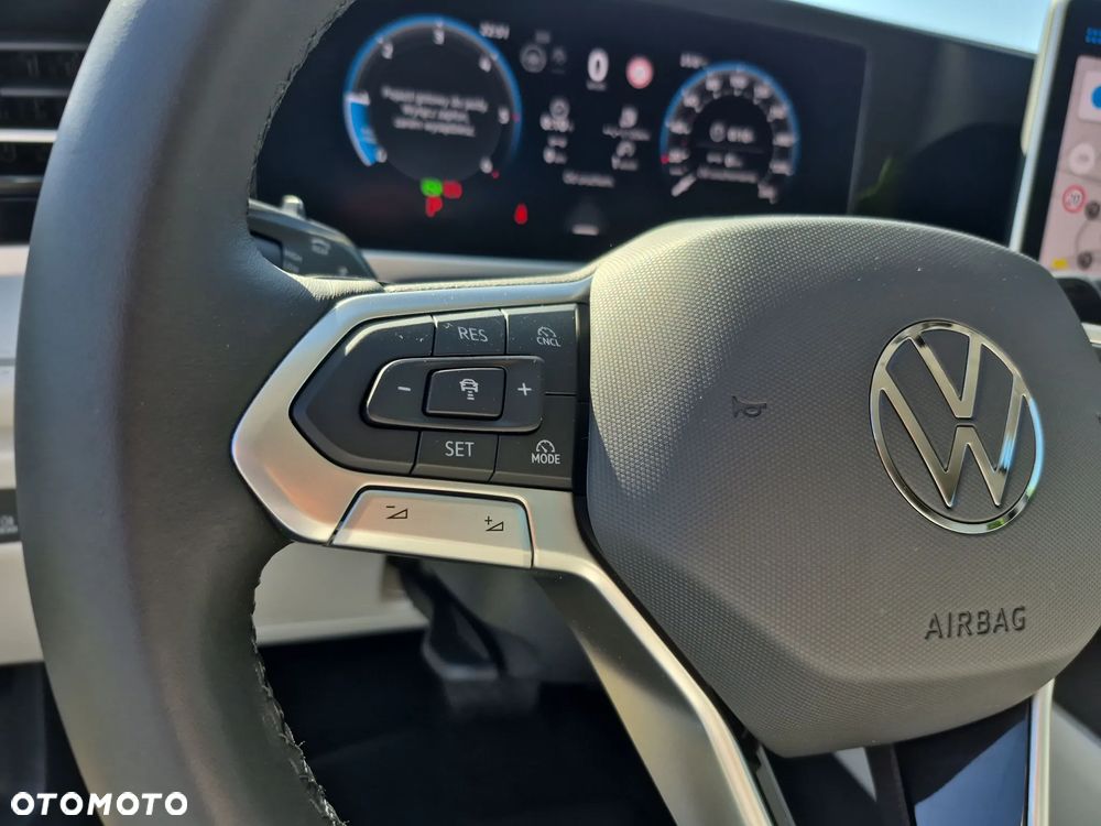 Volkswagen Passat - 19