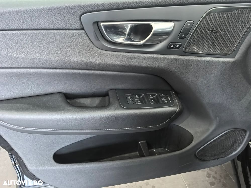 Volvo XC 60 B4 MHEV R-Design - 9