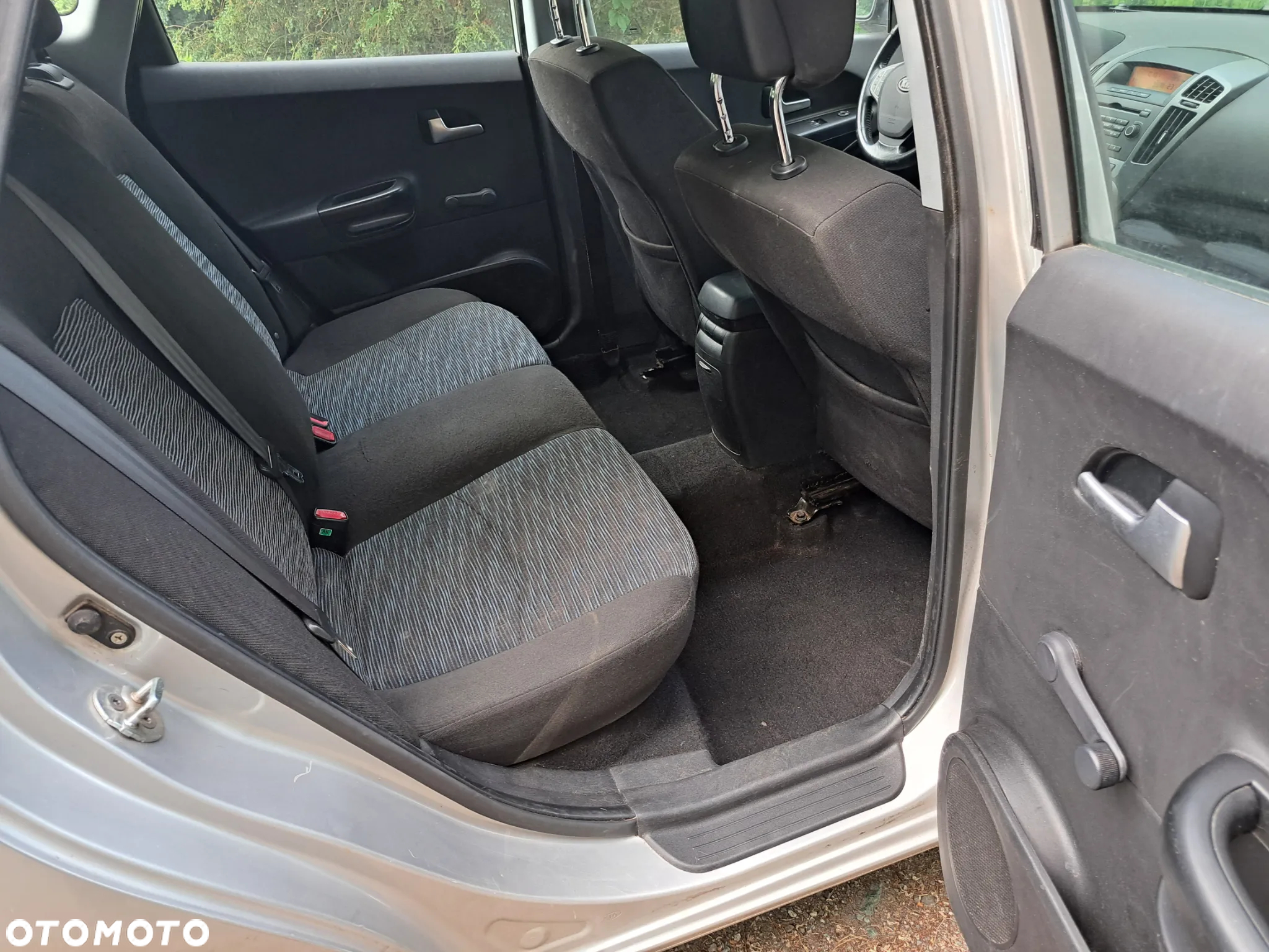 Kia Ceed - 4