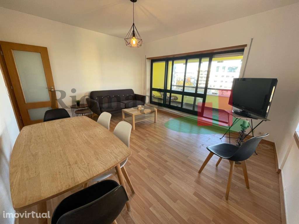 Lisboa - Apartamento T3 com Varanda vista Rio no Parque das Nações - Grande imagem: 3/27