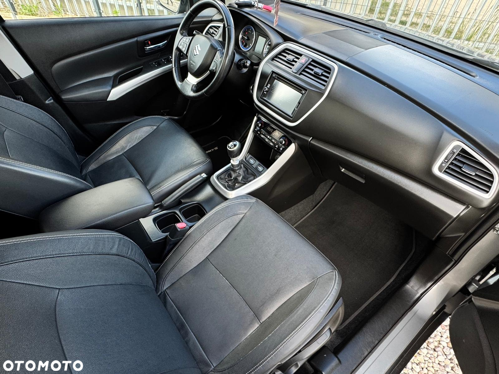 Suzuki SX4 S-Cross 1.6 DDiS Premium Plus - 29