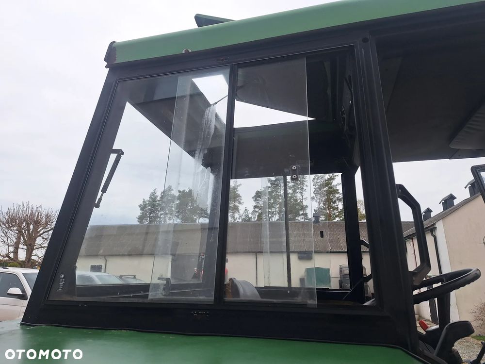 John Deere 2130 - 18