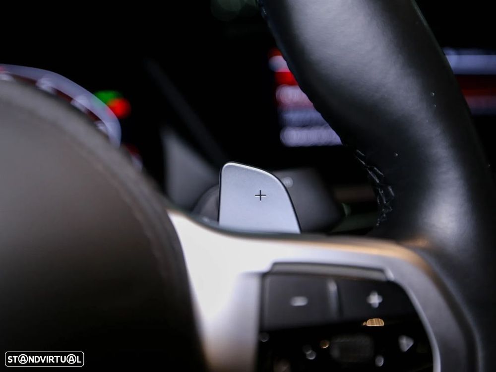 BMW X6 M50i Pack 50 anos - 22