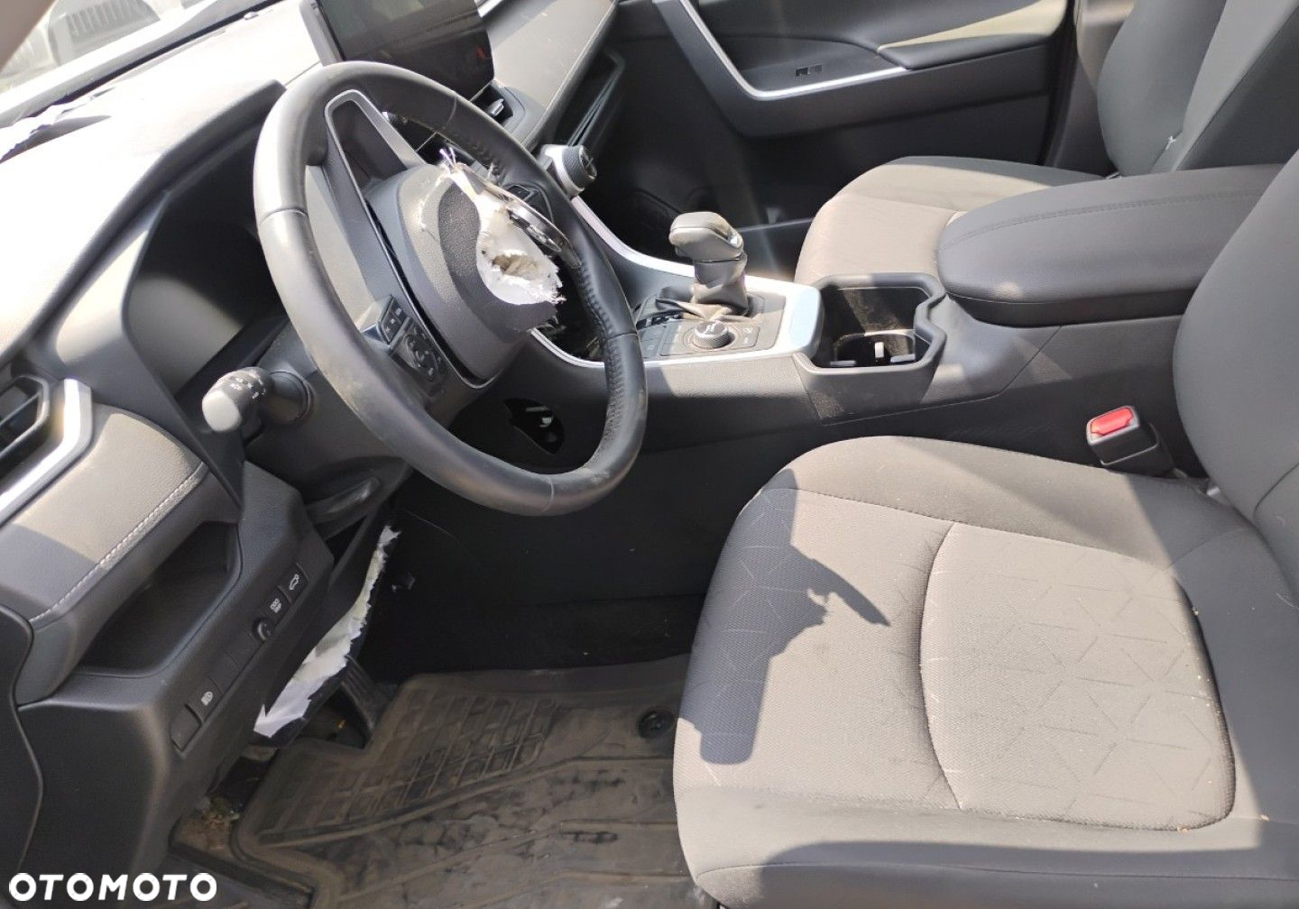 Toyota RAV4 - 8
