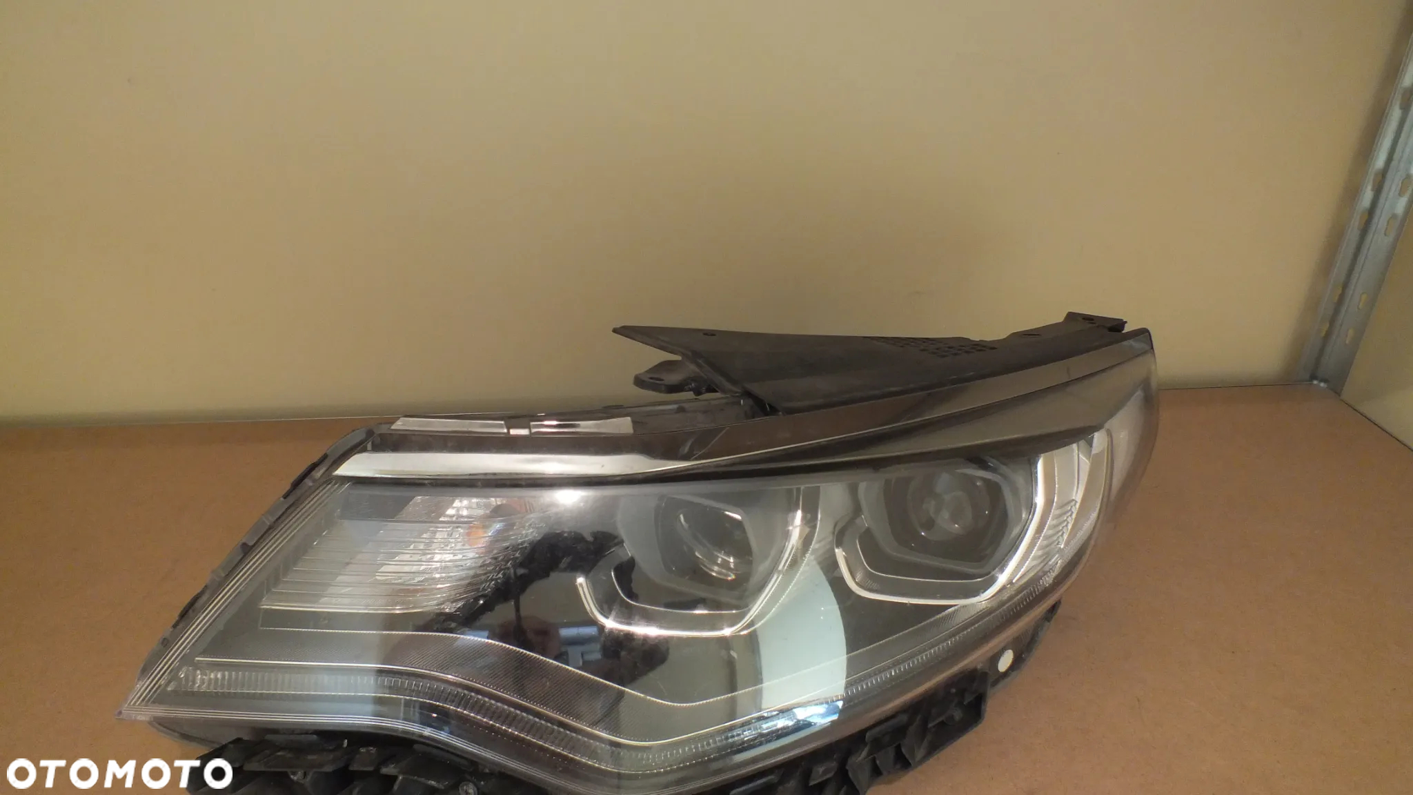 Lampa przednia lewa Fulled Kia Optima IV - 2