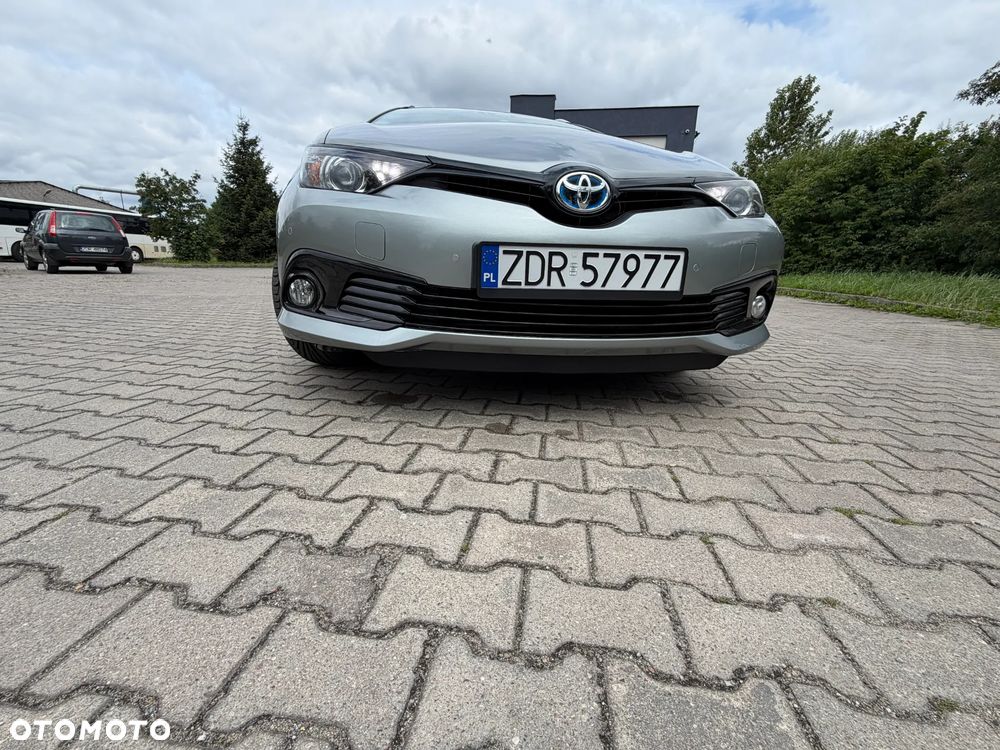 Toyota Auris Hybrid 135 Premium - 8