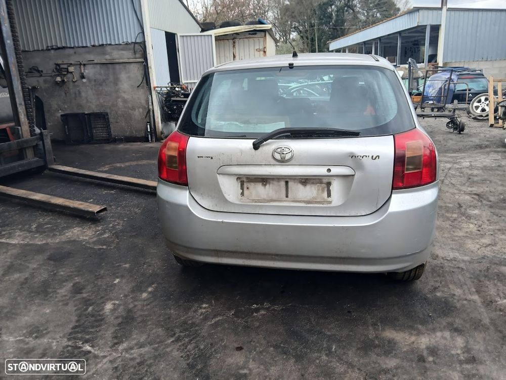 Toyota Corolla ano 2004 para peças - 3