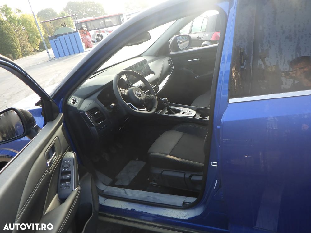 Dezmembrez Nissan Qashqai 1.3 Benzina   ,an 2023 , - 5