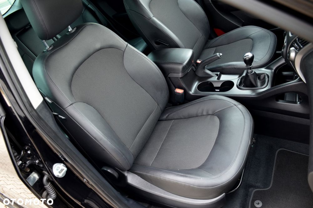 Hyundai ix35 1.6 2WD blue Style - 29