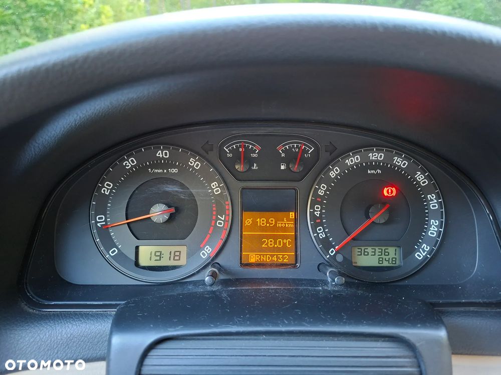 Skoda Superb 2.8 V6 Tiptronic Elegance - 14