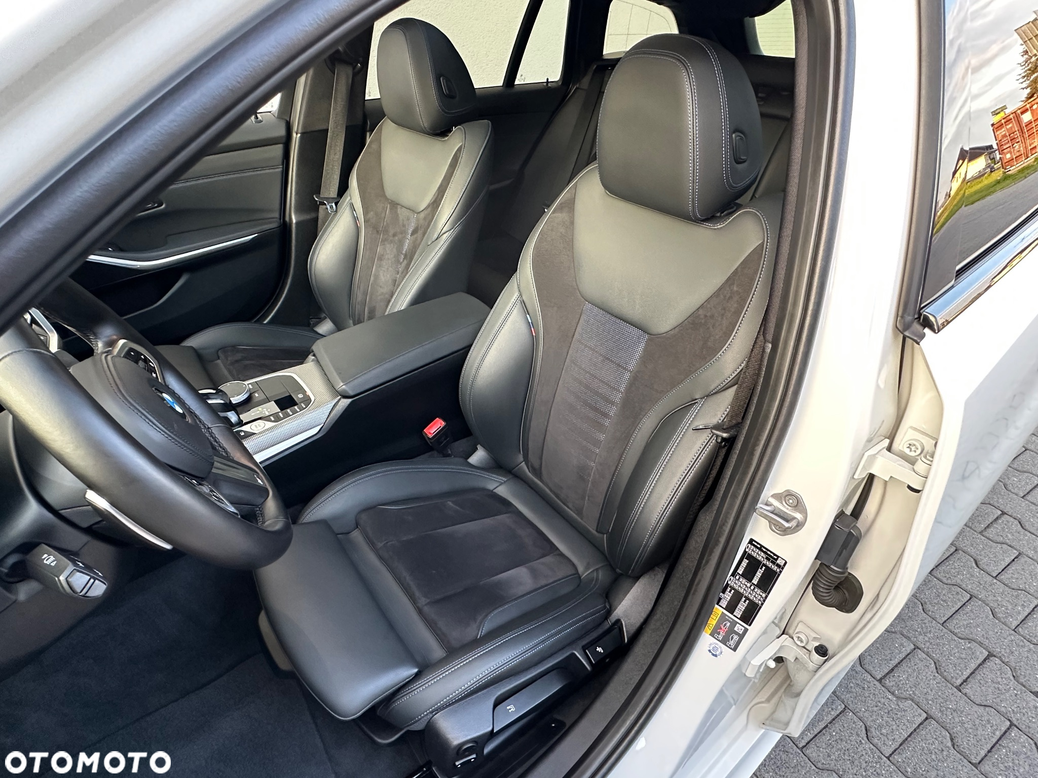 BMW Seria 3 330e PHEV M Sport sport - 20