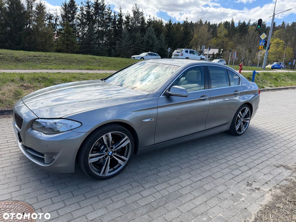 BMW Seria 5 523i - 9