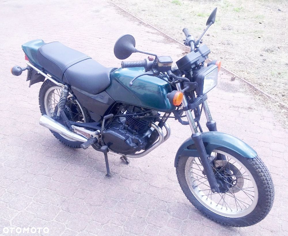 Honda CB - 1