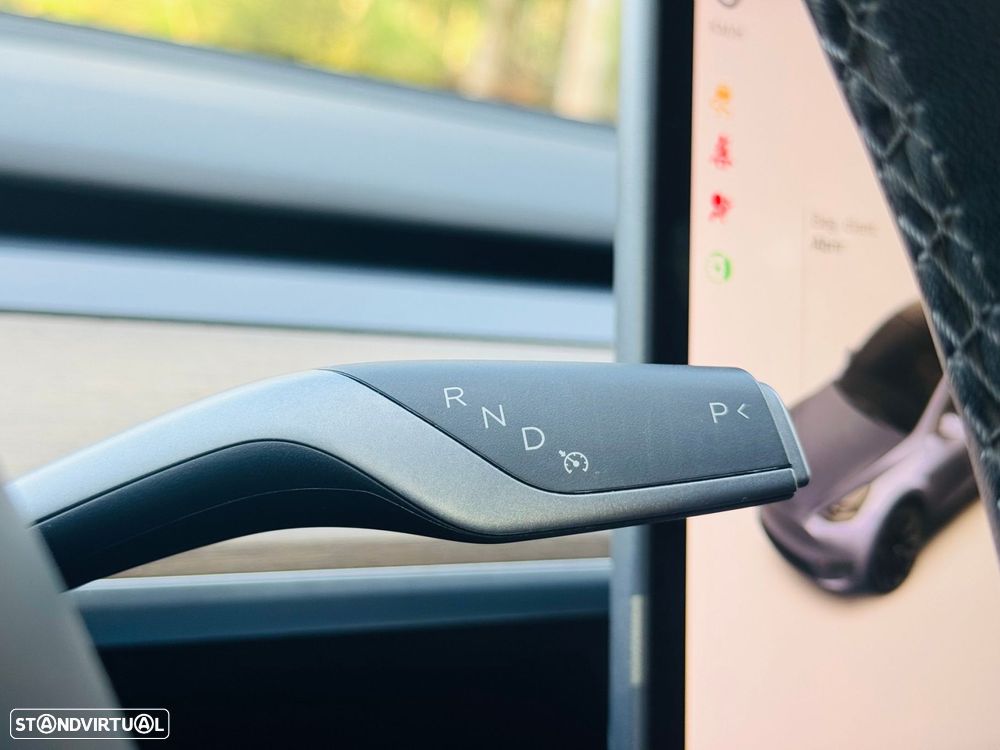 Tesla Model Y Long Range Tração Integral - 23