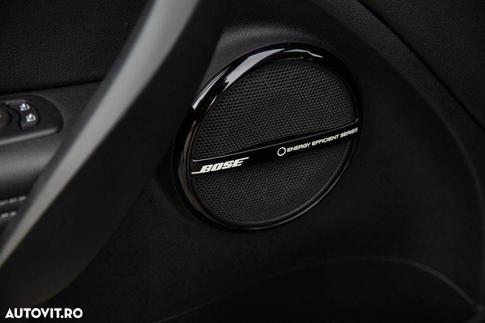 Renault Megane ENERGY dCi 130 Start & Stop Bose Edition - 25