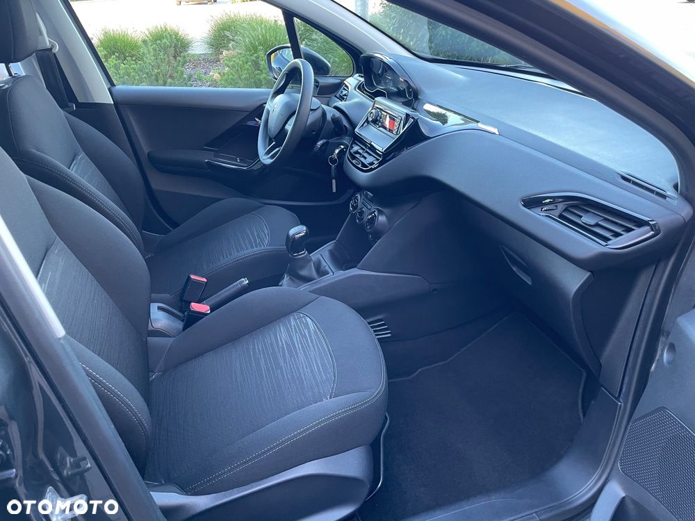 Peugeot 208 1.2 PureTech Active - 15