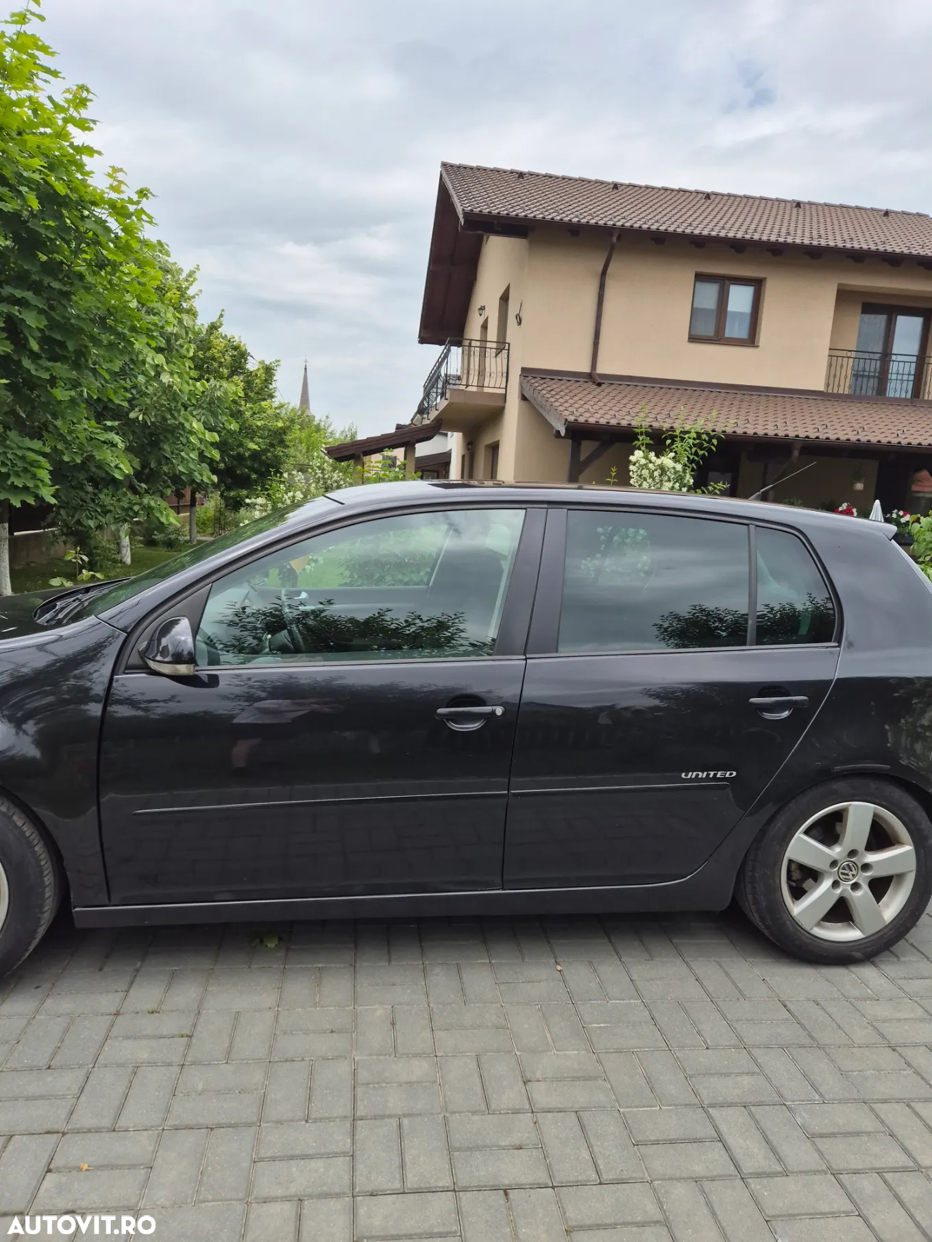 Volkswagen Golf - 2