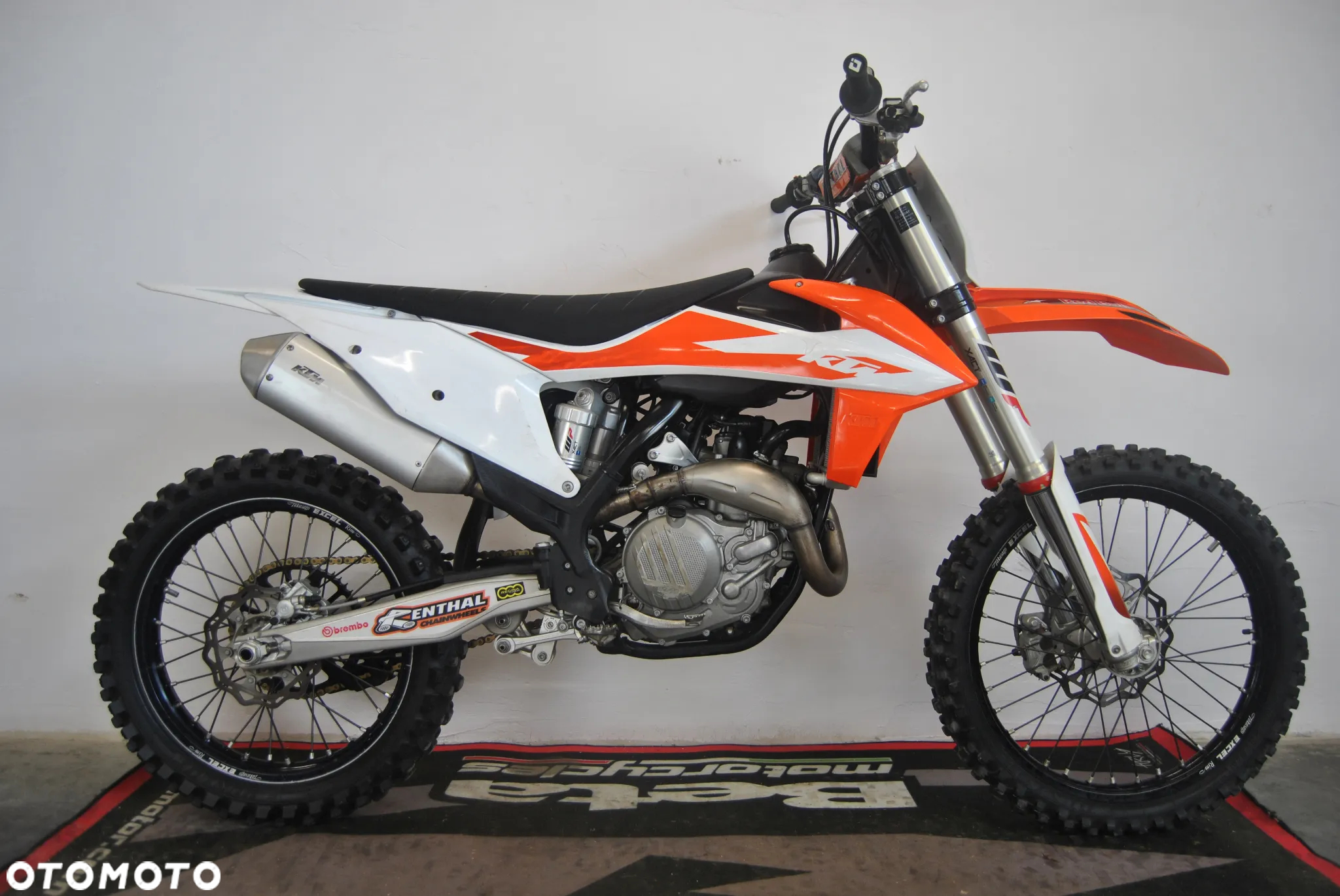 KTM SXF - 16