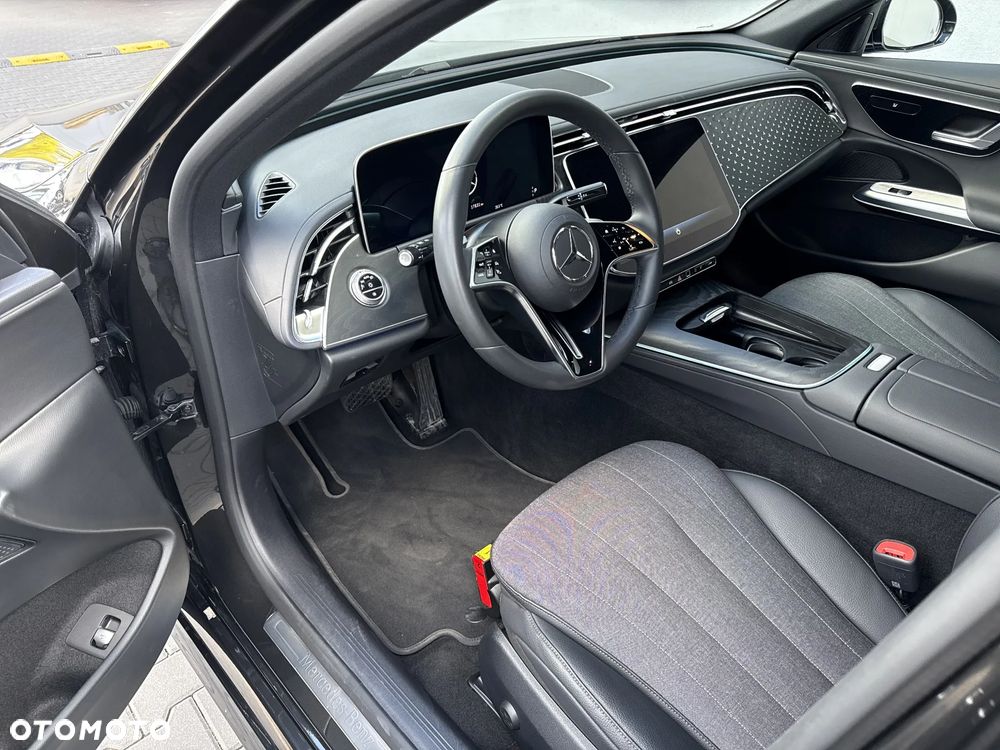 Mercedes-Benz Klasa E 200 d 9G-TRONIC - 9