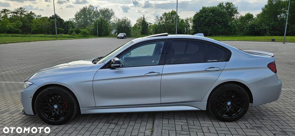 BMW Seria 3 320d xDrive Sport-Aut Luxury Line - 20