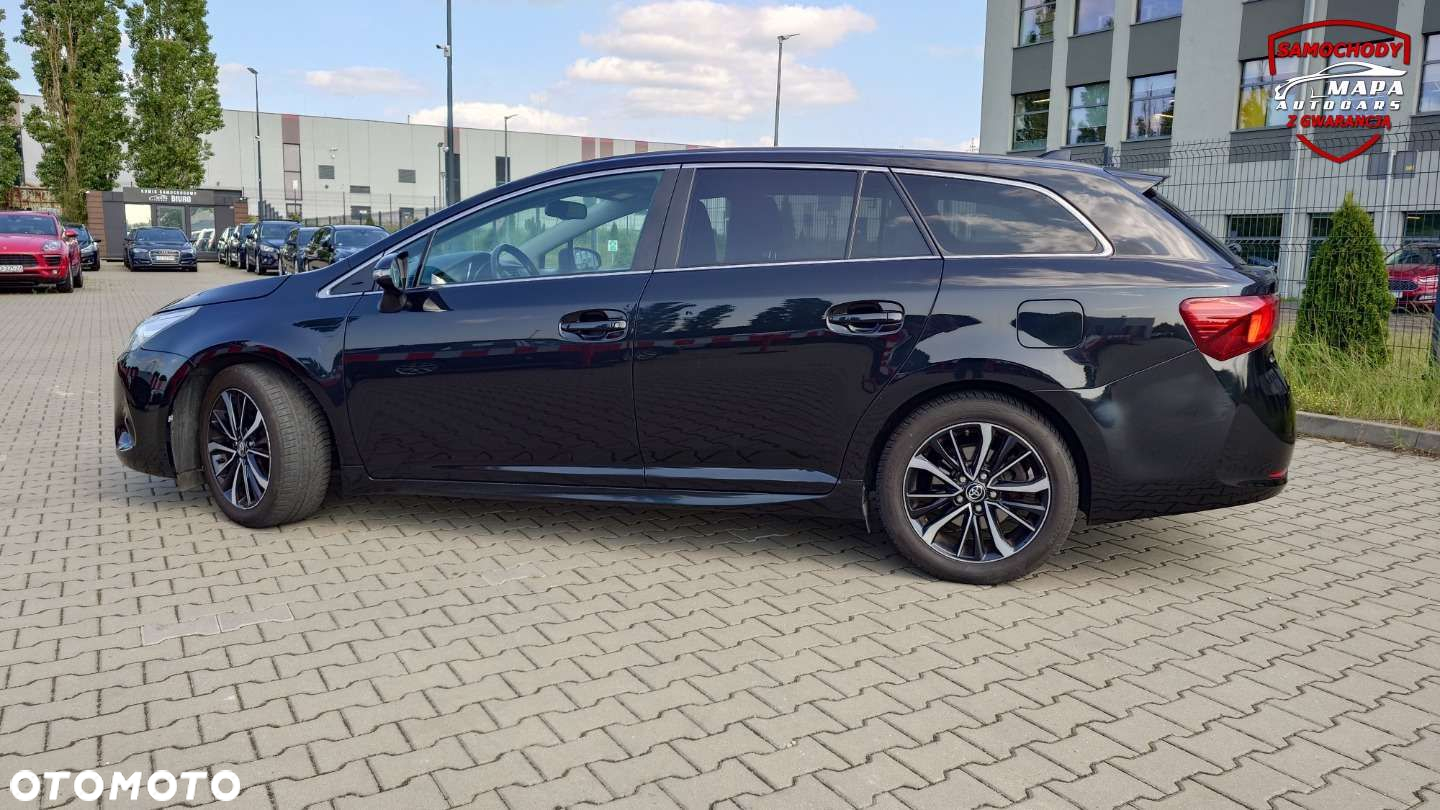 Toyota Avensis - 11