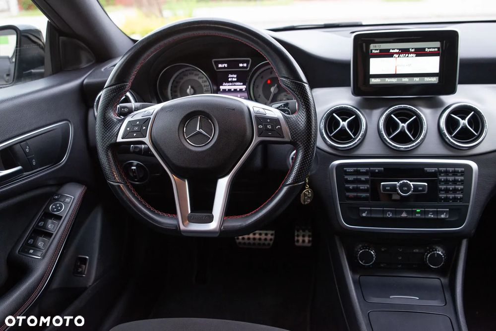 Mercedes-Benz CLA - 24