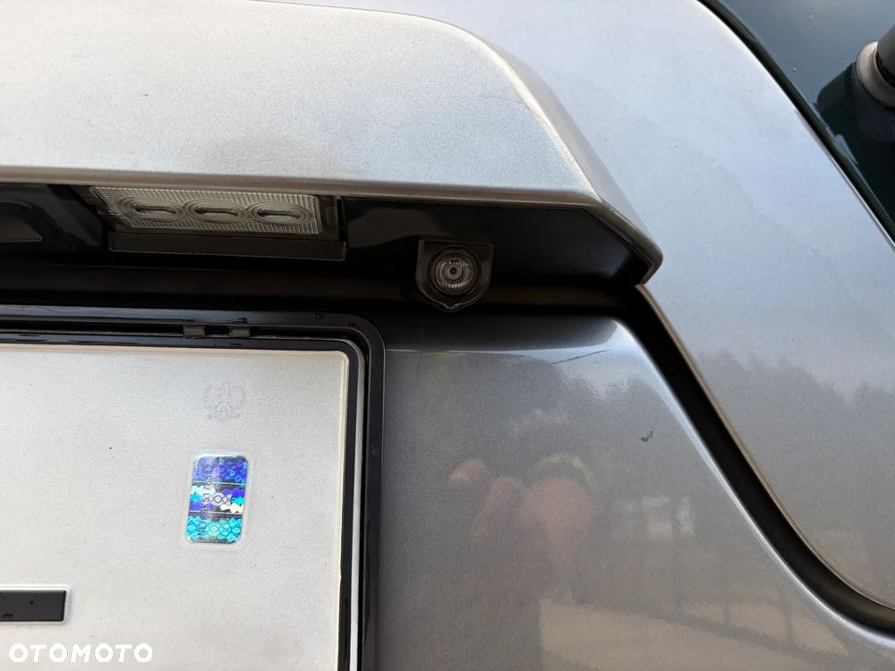 Land Rover Discovery 2010 photo 5