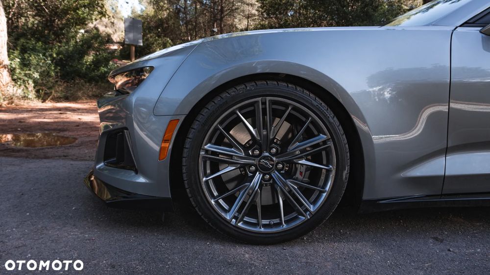 Chevrolet Camaro - 15