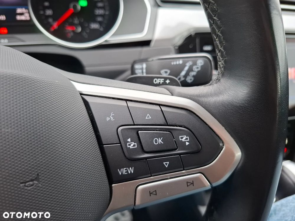 Volkswagen Passat Variant 2.0 TDI SCR DSG Business - 20