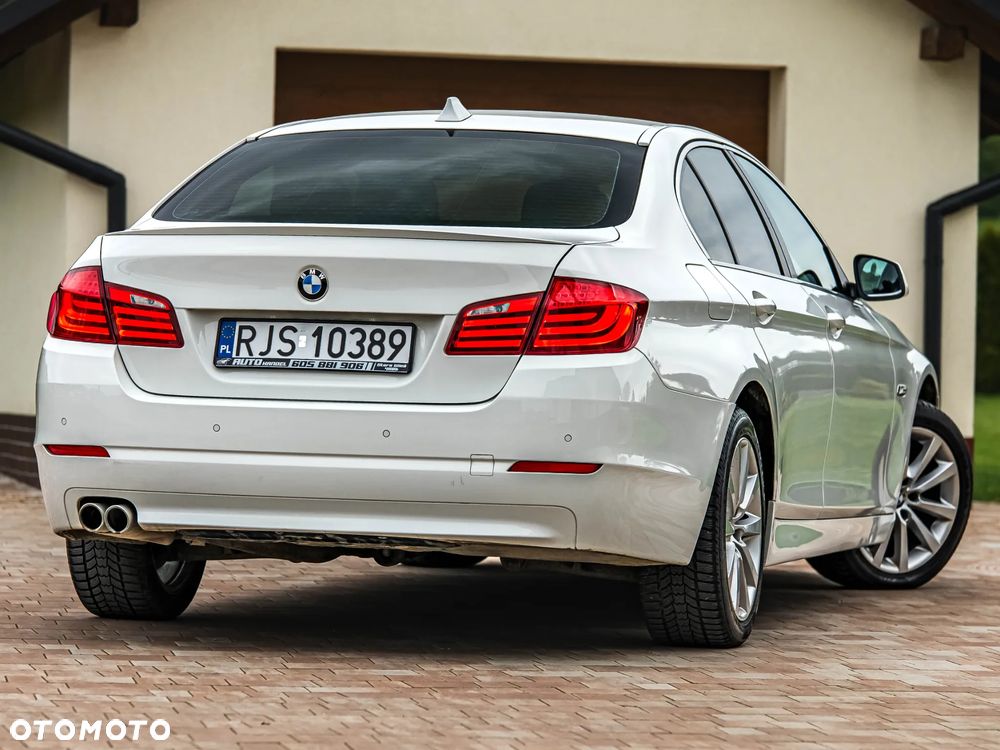 BMW Seria 5 520d Sport-Aut - 38