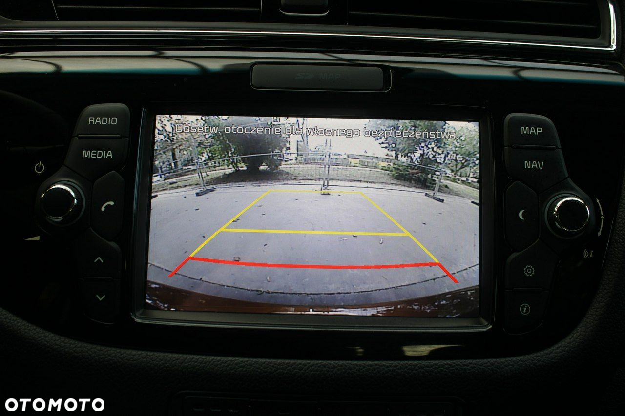 Kia Ceed - 10