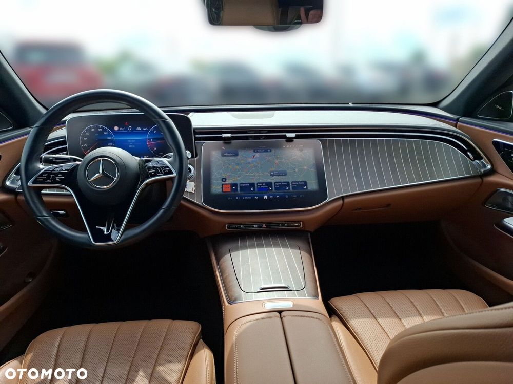 Mercedes-Benz Klasa E 220 d mHEV 4-Matic Exclusive 9G-Tronic - 12