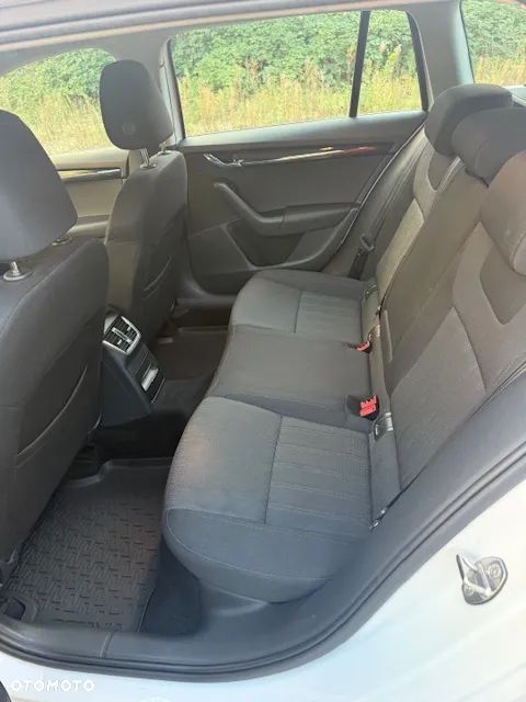 Skoda Octavia 1.5 TSI ACT Business - 12