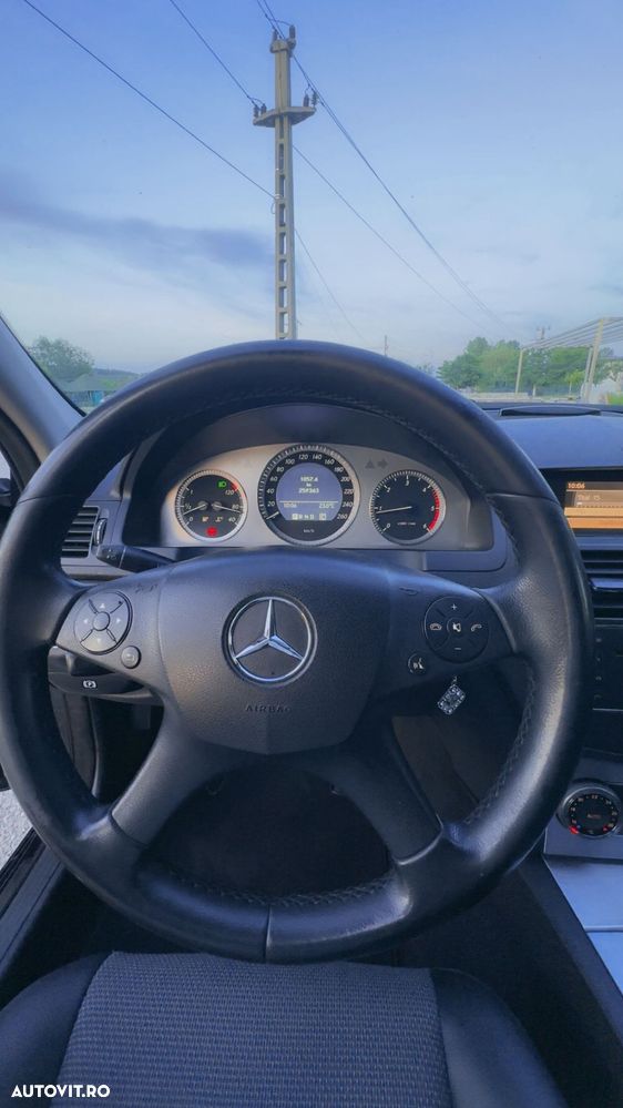 Mercedes-Benz C 220 CDI DPF Automatik Avantgarde - 11