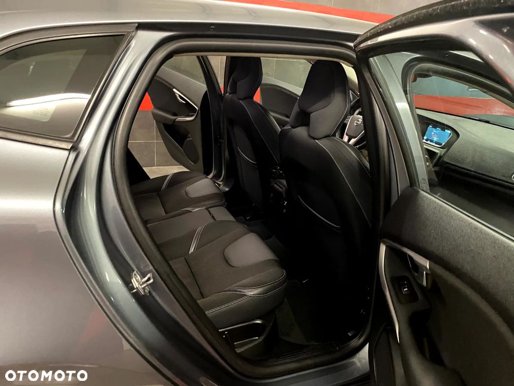 Volvo V40 D2 Drive-E Summum - 22